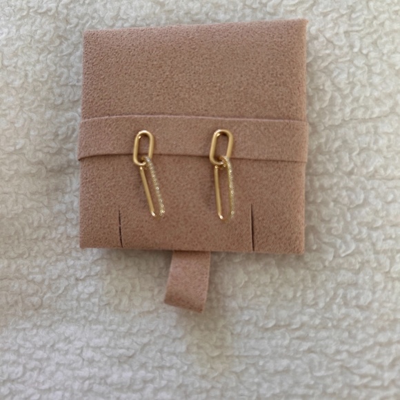 Izakov 14k gold diamond paper clip earrings - Picture 5 of 5